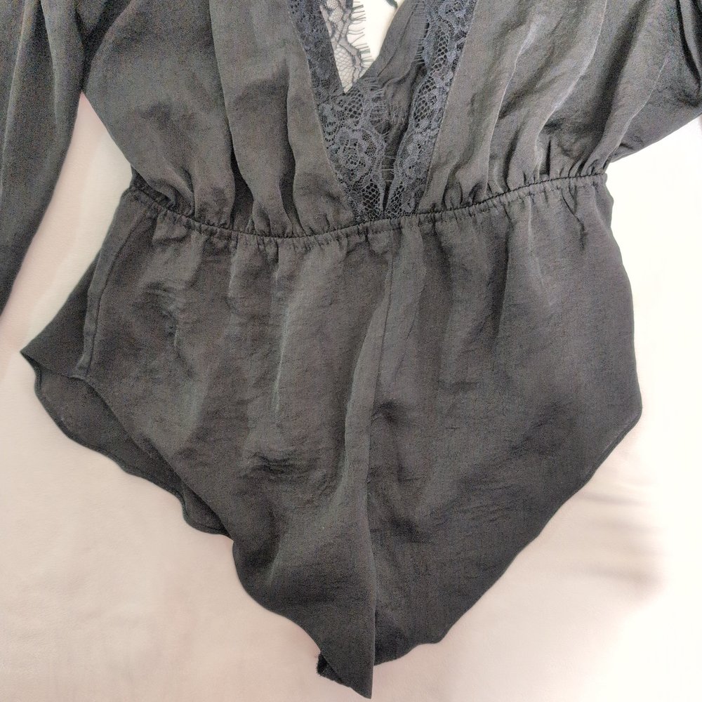 ASOS Black Lace-Trim Long Sleeve Romper Jumpsuit XS - Picture 6 of 6